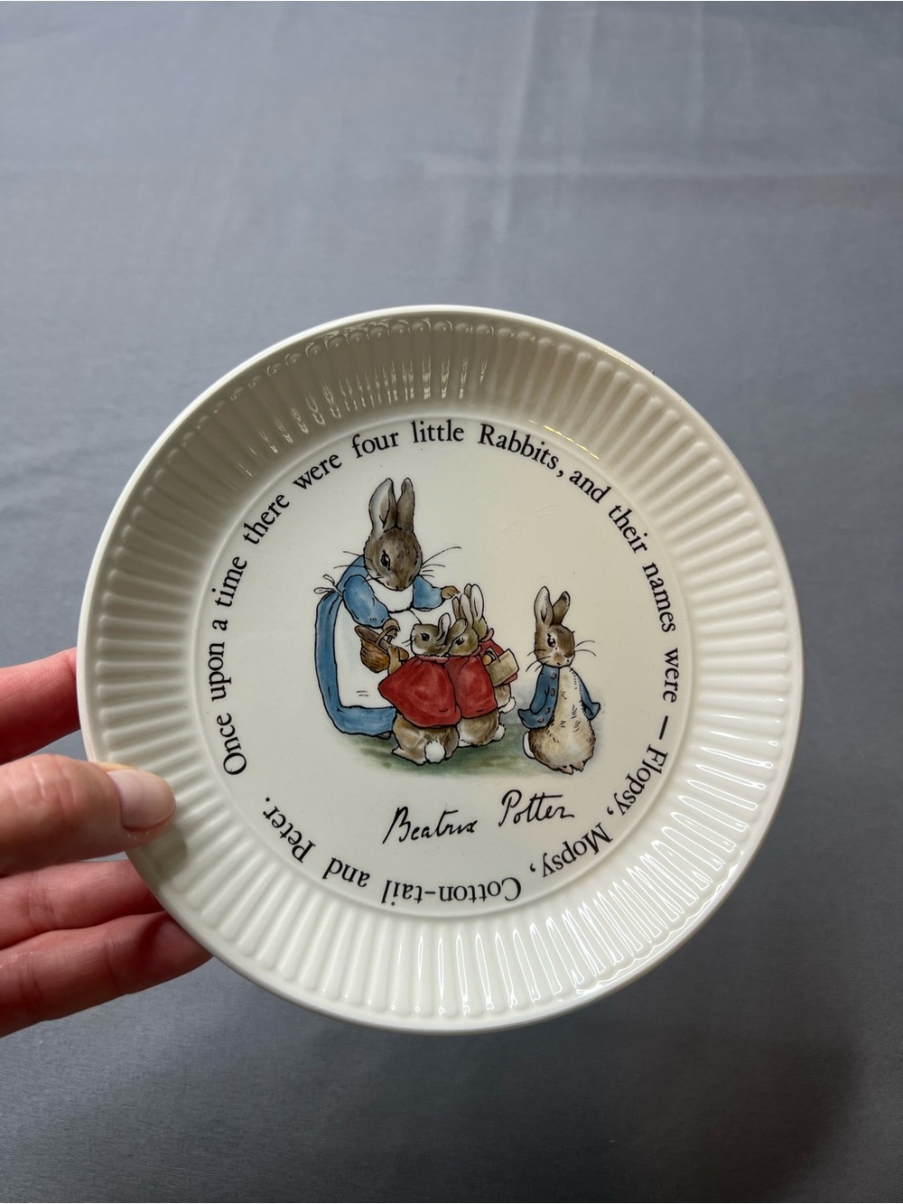 Wedgwood Beatrix Potter Peter Rabbit 6" Collector Plate Flopsy Mopsy Cottontail